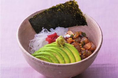やる気が出ない日に！切ってあわせるだけ。『きょうの料理』でも人気の大原千鶴さんレシピ「アボカドとあじのたたき丼」