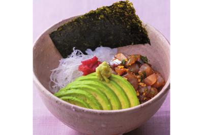 やる気が出ない日に！切ってあわせるだけ。『きょうの料理』でも人気の大原千鶴さんレシピ「アボカドとあじのたたき丼」（サムネイル画像2）