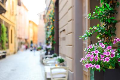 ヤマザキマリさん「イタリア人は匿名のSNSが苦手」文句を言いたいなら対面が一番！（サムネイル画像2）