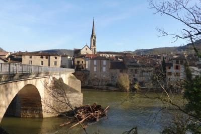 南仏の小さな村で現役、69歳アンティーク商が語る「人間に本当に必要なものは、実はとても少ない」（サムネイル画像3）