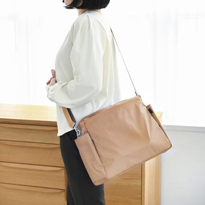 ゆうゆう商店限定色　超軽量2WAYくり手トート（サムネイル画像9）