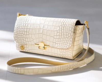 お出かけはこれ1つでOK！【50代からのショルダーバッグ6選】おしゃれも収納力もバッチリな逸品（サムネイル画像10）