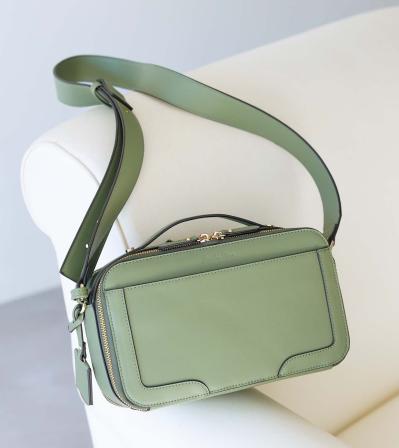 お出かけはこれ1つでOK！【50代からのショルダーバッグ6選】おしゃれも収納力もバッチリな逸品（サムネイル画像8）