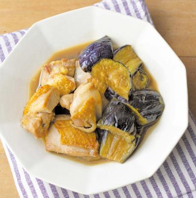 揚げてあるからコクがあっておいしい！【冷凍揚げなす】の時短レシピ2選「鶏肉オイスター煮／えびチリ丼」（サムネイル画像4）