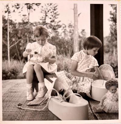 南仏の小さな村で現役、69歳アンティーク商が語る「人間に本当に必要なものは、実はとても少ない」（サムネイル画像7）