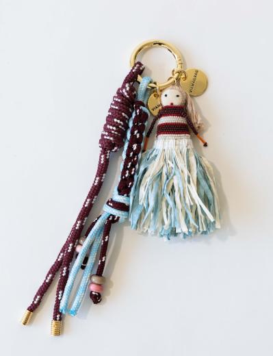 A4が入るのに上品【最旬トートバッグ4選】スタイリストが50代以上にすすめる名品とは？（サムネイル画像5）