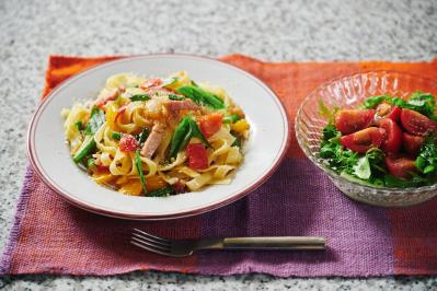 【92歳ひとり暮らし】の食卓がととのうこだわり。「ランチョンマットを使わないと落ち着かないんです」［粟辻早重さん］（サムネイル画像）