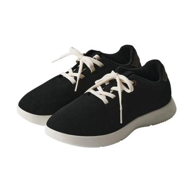 スマホより軽いシューズ!?韓国で130万足売れた “歩きやすくておしゃれ”な一足を編集部員がお試し！その実力は？（サムネイル画像10）