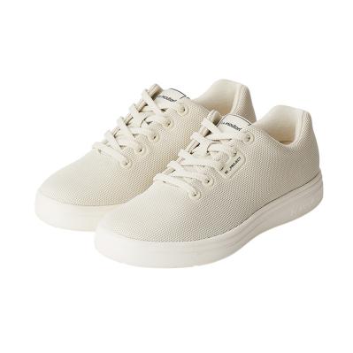 スマホより軽いシューズ!?韓国で130万足売れた “歩きやすくておしゃれ”な一足を編集部員がお試し！その実力は？（サムネイル画像8）