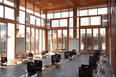 意外と安い！【ソウル韓方振興センター】の足湯＆マッサージ体験5000〜6000ウォン徹底ガイド/京東市場も一緒に楽しむコツは？（サムネイル画像2）