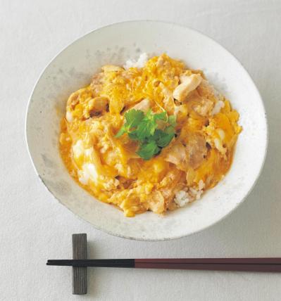 【定番和食】の味つけがすばやく決まる！甘辛無限つゆレシピ2選「親子丼／さばのみぞれ煮」（サムネイル画像3）