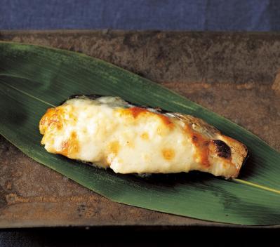 万能調味料【無限つゆ】とマヨネーズで作るこくうまおかず2選「さわらのマヨチーズ焼き／和風回鍋肉」（サムネイル画像3）