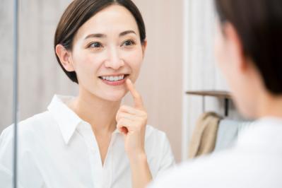 「むせる・滑舌が悪い」は危険信号？【オーラルフレイル】の危険度チェックと対策法