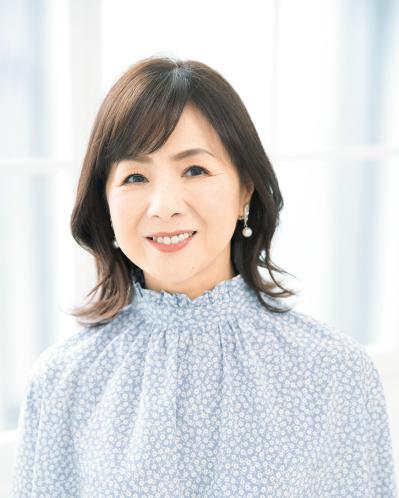 大人世代のきれいを作る！ 最旬【くびれミディアムヘア】2選。人気サロン「apish kokubunji」が提案（サムネイル画像2）