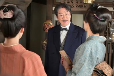 見ているだけで引き込まれる—多部未華子の“華やかさ”の秘密を、朝ドラ『風、薫る』から探る（サムネイル画像2）