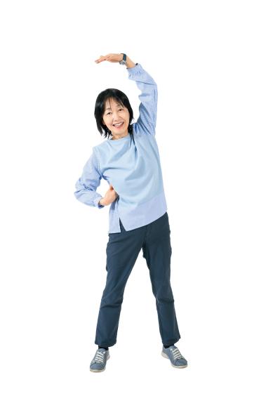 60代読者モデルが実践している【老化予防】の簡単な運動とは？ 家の中でお金をかけずにできること3選（サムネイル画像2）