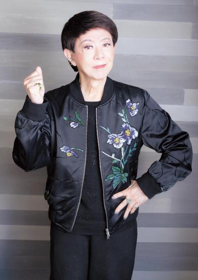 【美川憲一さん×安奈淳さん】1カ月半の入院で筋肉が落ちた…それでもステージへ。病と歌をめぐる本音の対談（サムネイル画像2）