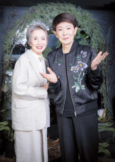 【美川憲一さん×安奈淳さん】1カ月半の入院で筋肉が落ちた…それでもステージへ。病と歌をめぐる本音の対談（サムネイル画像4）