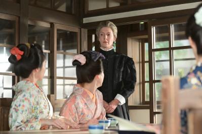 朝ドラ『風、薫る』生田絵梨花、視線を引きつける透明感と存在感はさすがだ（サムネイル画像5）