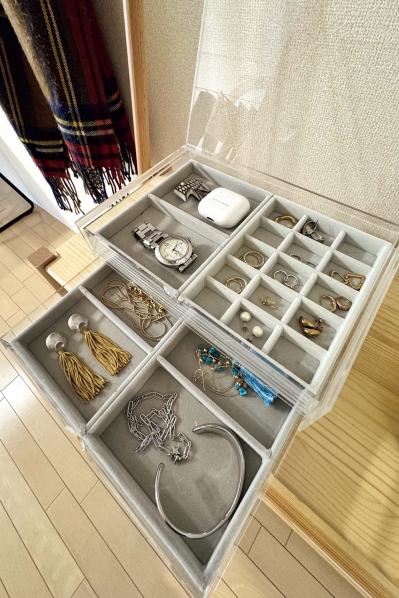 無印良品でほぼ統一のシンプル部屋。離婚を機に8割手放したじゅんさんが「持たない暮らし」を続ける理由（サムネイル画像9）