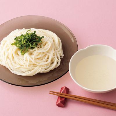 そうめんをゆでるときに入れるだけ。タンパク質の流出を抑える調味料とは？（サムネイル画像2）