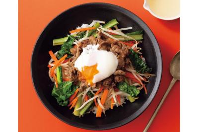 下味も仕上げも「お酢」が決め手！野菜も肉もおいしくなる【韓国風ビビンバ丼】（サムネイル画像）