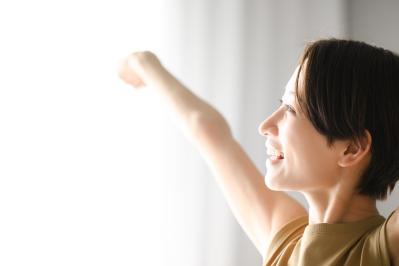 【50代からの快眠術】夏の寝苦しさを解消する睡眠環境7つのチェックポイント（照明・温度・寝具まで）（サムネイル画像）
