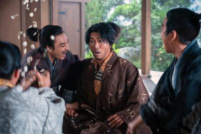 【豊臣兄弟！】非情な振る舞いが増える織田信長（小栗旬）。次回「本能寺の変」はどう描かれる？（サムネイル画像3）