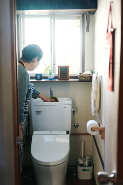 朝の掃除は9時まで。83歳・多良久美子さんの“短時間で家が整う”ルーティンと順番（サムネイル画像2）