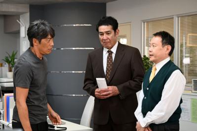 反町隆史「GTO」28年ぶり復活！令和の学校で“評価制度”に追い詰められる鬼塚英吉【第2話あらすじ】（サムネイル画像3）