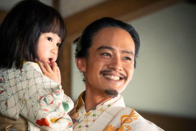 清須会議はこう描かれた！【豊臣兄弟！】三法師（清水伊織）と小袖で秀吉（池松壮亮）が主導権を握る（サムネイル画像）