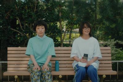 小泉今日子×小林聡美『団地のふたり』が刺さる理由。どんな日も楽しみを見つける50代の二人【第6話】