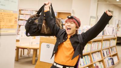 NHK夜ドラ【税金で買った本】第14回のあらすじは？ ヤンキー高校生・石平（奥平大兼）に近づく不気味な足音は…（ネタバレあり）（サムネイル画像4）