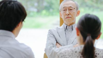 親の頑固さとプライドがつらいとき、介護のプロがすすめる「いい意味での無責任さ」と関わり方