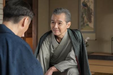 朝ドラ【ブラッサム】明日のあらすじ：作文に悩む幼き珠と、怪しい動きを見せる父（渡部篤郎）。昭和の珠（加賀まりこ）が明かす真実とは！？（ネタバレあり）（サムネイル画像）