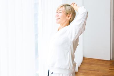 ヘアメイク職人・化け子さんが実感「睡眠を見直したら肌が変わった」60代の心と体を整える習慣
