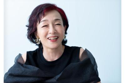 「VIVANT」で緊張感をまとう別班の司令官から、ギリシャ悲劇の王妃まで。キムラ緑子さん64歳の現在地（サムネイル画像）