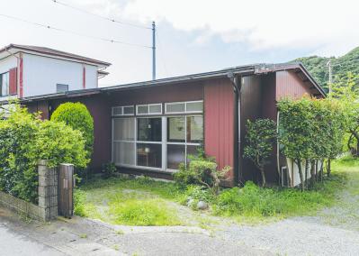 51歳で離婚して葉山の古民家へ。桐野恵美さんが選んだ平屋の「小さい暮らし」再スタートの整え方（サムネイル画像3）