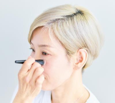 ヘアメイク職人・化け子さん【大人の肌・髪の悩み相談室】シミの厚塗り・たるみクマ・薄毛見えを自然に整えるコツ（サムネイル画像12）