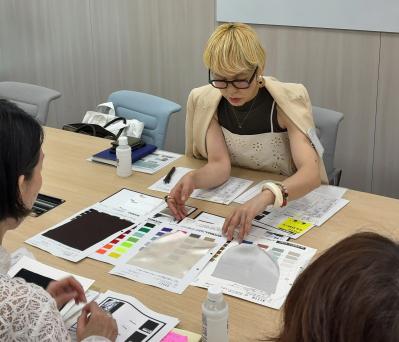 シャツ一筋80年の山喜が受け継いだCHOYAの技と品格とは？ 老舗の歴史が「明日着たい一枚」を生むまで（サムネイル画像9）