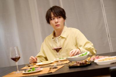 テレ東・新ドラマ【妻を引退します】第2話「権力者のパワーと闇」のあらすじは？ 娘の事故の真相を探るべく、元天才子役・鮎川穂奈未（朝日奈央）が芸能界復帰！（ネタバレあり）（サムネイル画像4）