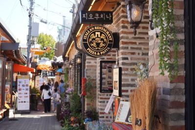 秋のソウル・益善洞（イクソンドン）へ、路地裏散歩。カフェと新オープンのベーグル店に寄り道（サムネイル画像3）