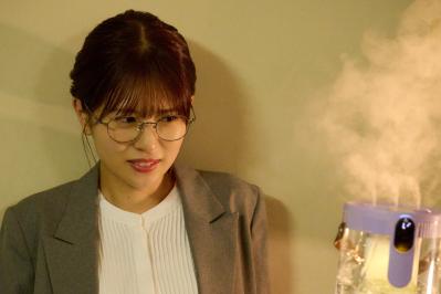 テレ東・ドラマ【妻を引退します】第4話「絡み合う20年前の因縁」のあらすじは？ 元天才子役・鮎川穂奈未（朝日奈央）が準主役に！（ネタバレあり）（サムネイル画像7）